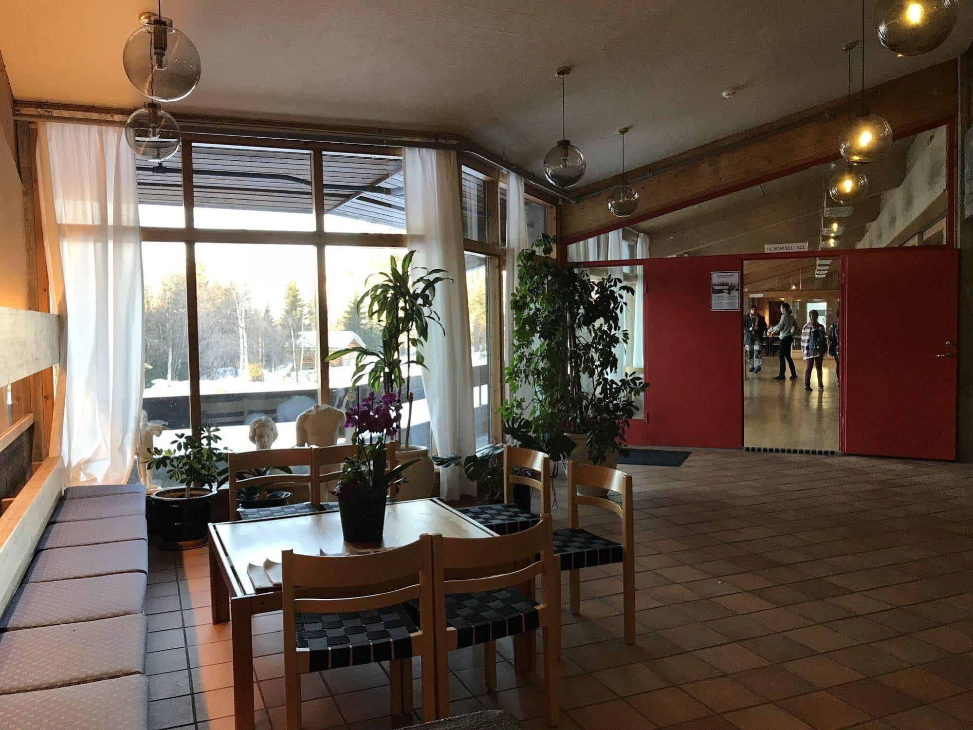 Rauland Vandrerhjem Akademiet Exterior foto